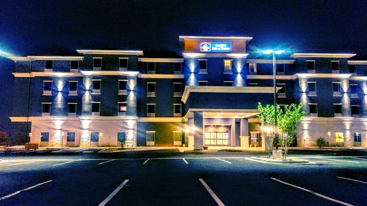 Best Western Plus Laredo Inn & Suites Exterior photo